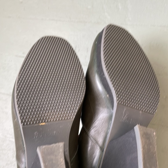 Audley London T-strap Leather Heels - Picture 7 of 8